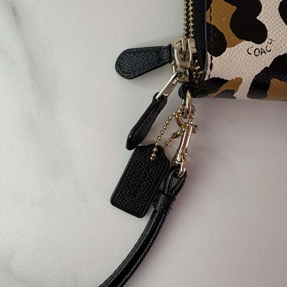 Coach Double Zip Wallet with Leopard Print and Wristlet Strap - Picture 4 of 16